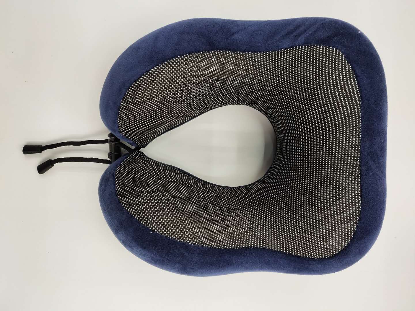 Memory cotton U - shaped neck pillow with magnetic spring clasp as a gift thumbnail