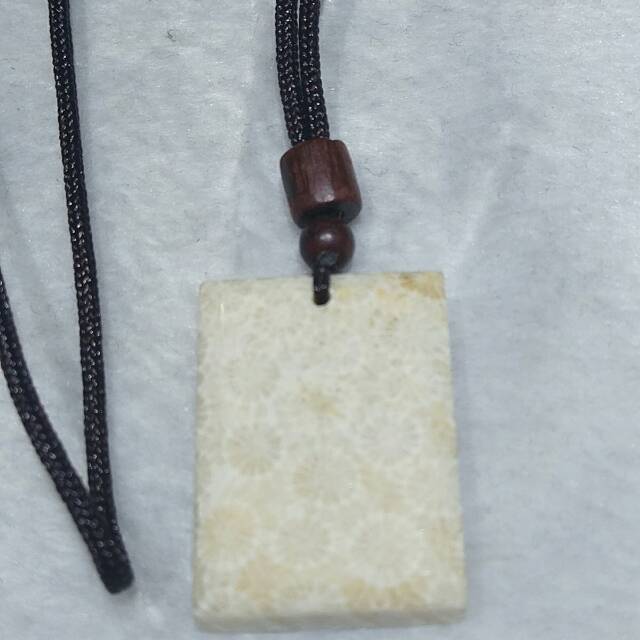 8 natural stone necklaces, sweater chains, neck accessories, long and short pendants, spring and summer sweater decoration chains details Picture