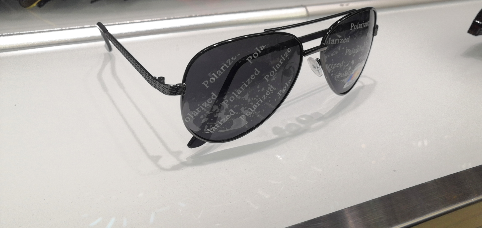 New fashionable large-framed sunglasses, polarized sunglasses, Korean version of Internet celebrity trendsetter 931 Specification image