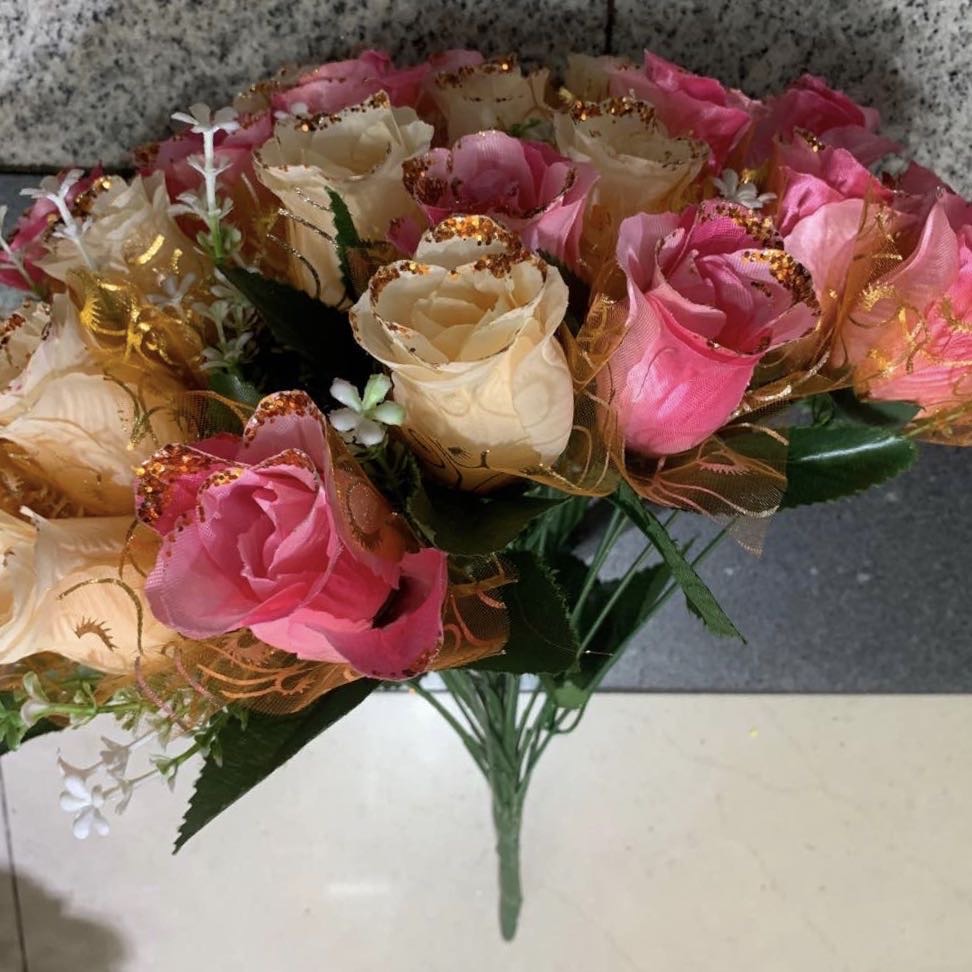 仿真花假花手捧花客厅摆件卧室摆件美观装饰柜台摆件