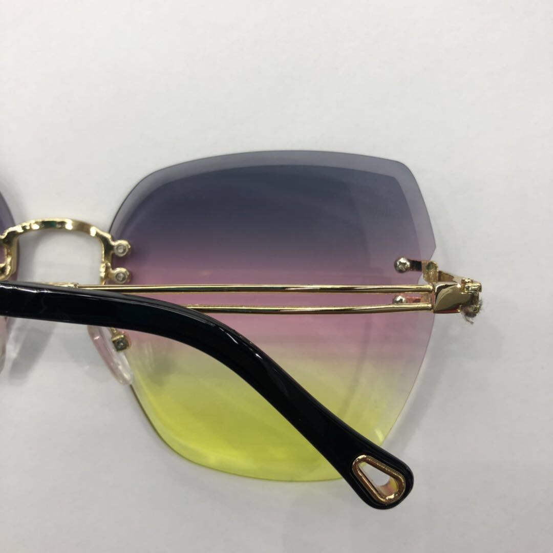 Korean-style trendy and fashionable multi-color sunglasses and sunshades are versatile and personalized Specification image