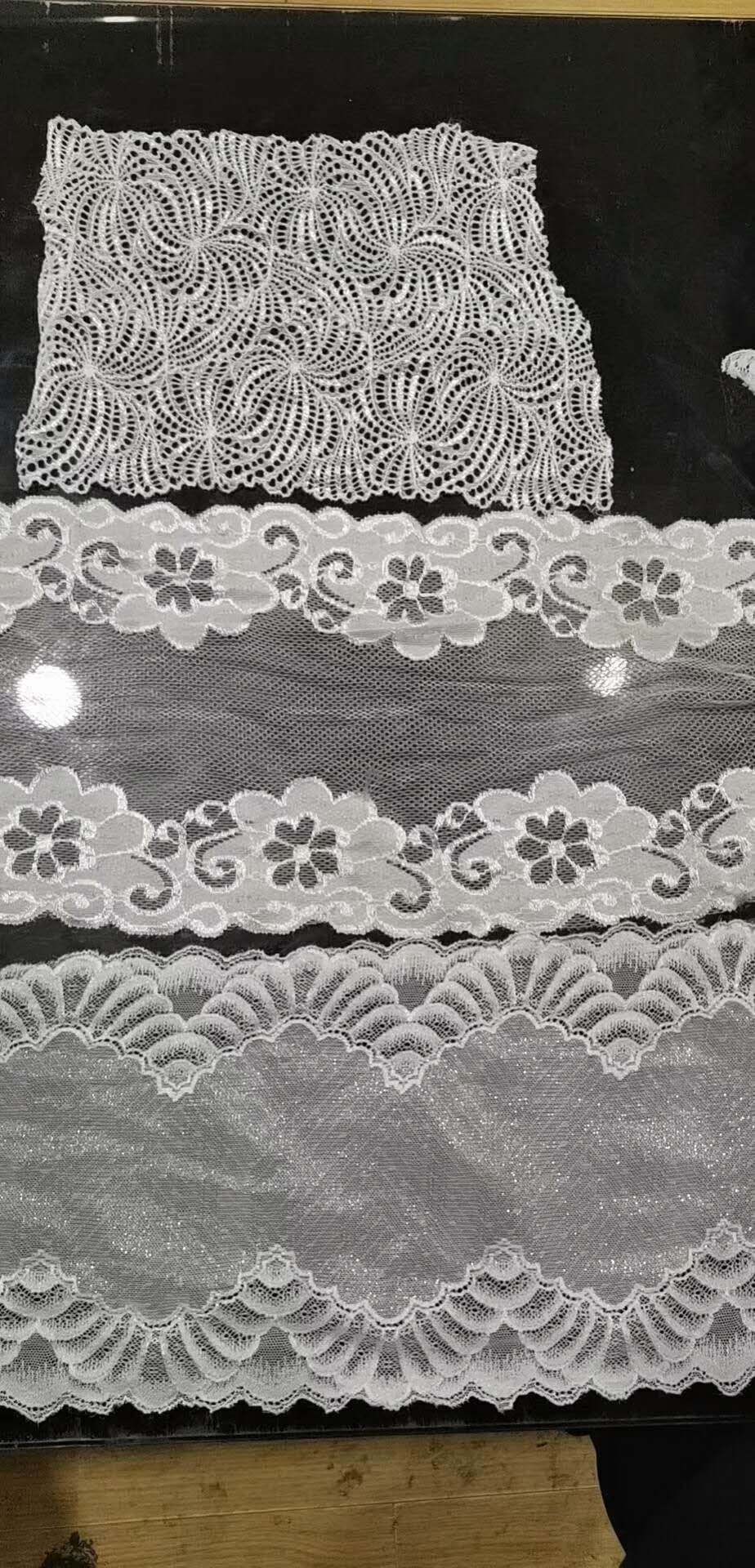 The latest popular lace fabric lace clothing accessories are mostly sold directly by lace manufacturers