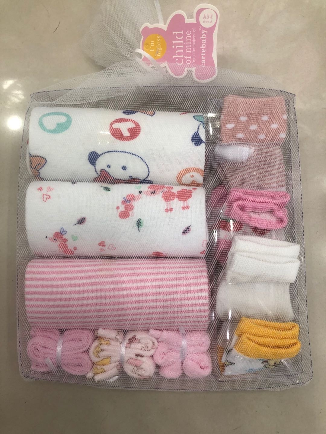 婴儿十件套袜子小毛巾衣服宝宝套装图