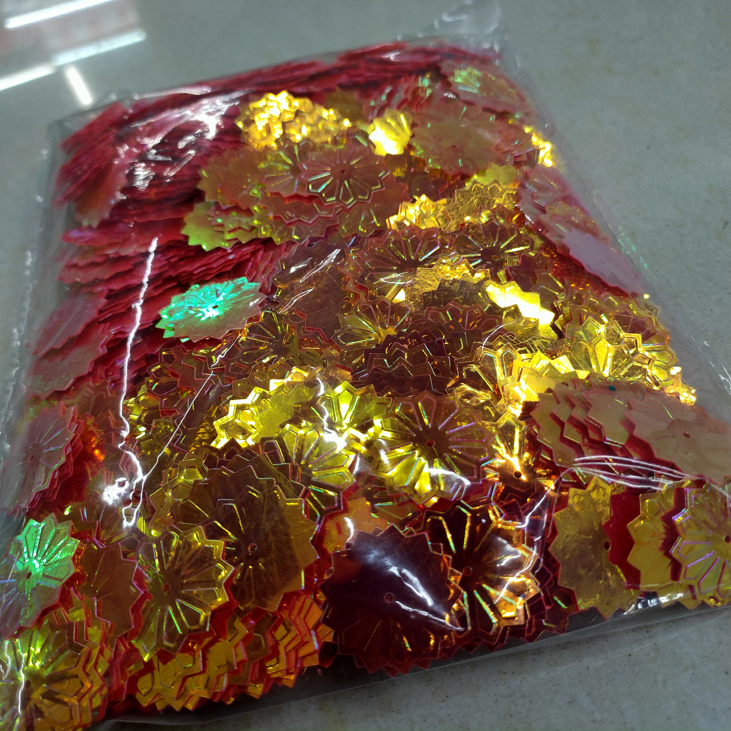 Manufacturers Wholesale Plastic Pattern Glitter Accessories Mobile Phone Shell Stick Diamond Accessories Diy Jewelry Clothing Accessories Specification drawing