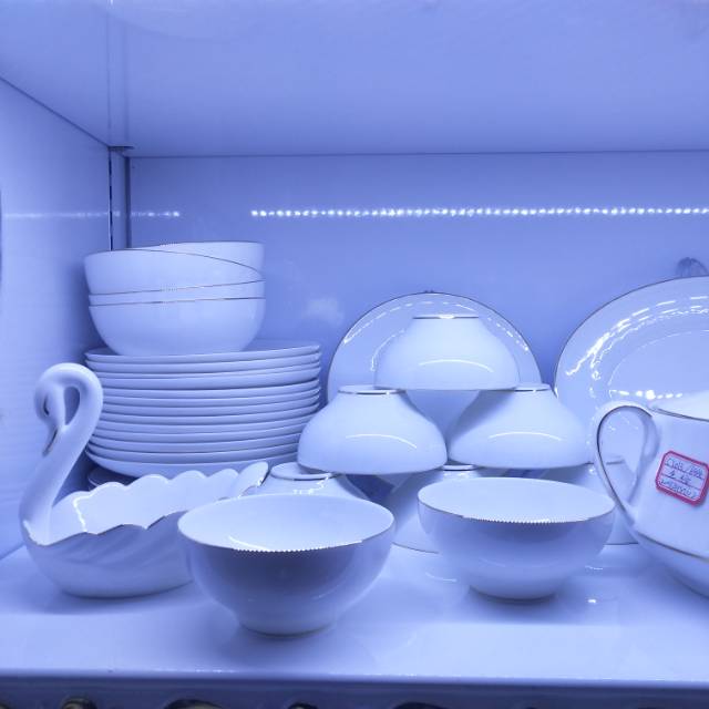 骨瓷釉中彩鱼纹餐具68件套件