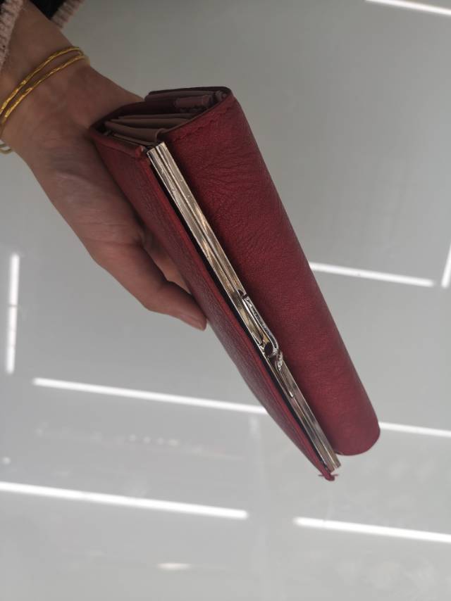 A simple and elegant multi-functional coin purse for women Specification image
