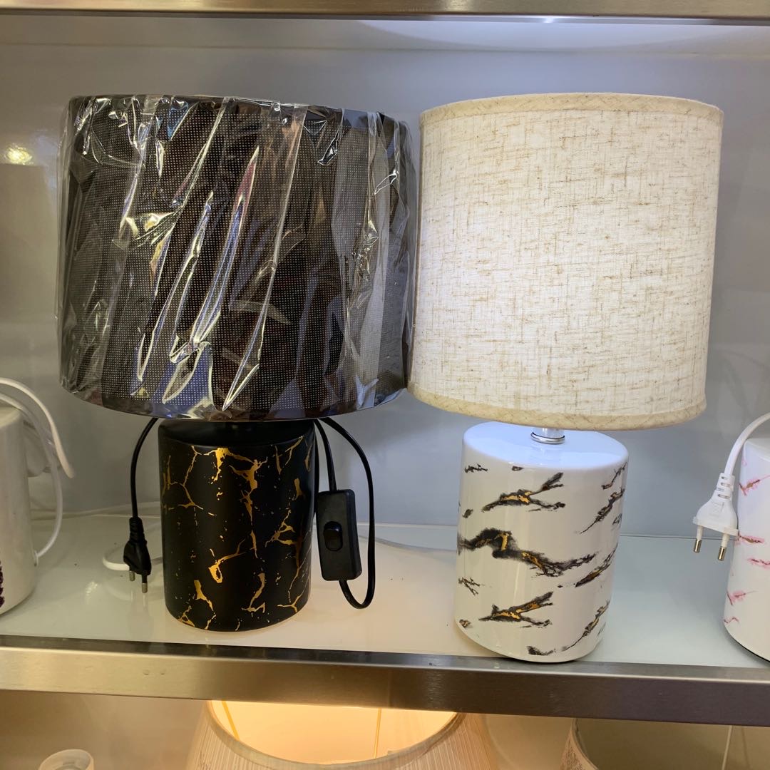 新款陶瓷台灯欧式简约装饰家居工艺室内桌面陶瓷台灯图