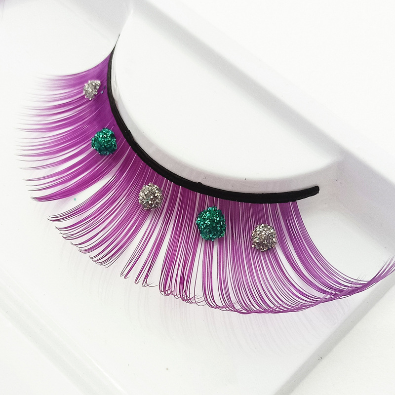 A Pair Of Pink Chemical Fiber Eyelashes Hand-Exaggerated Stage Purple Color False Eyelashes