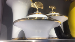 Modern, exquisite, simple, light luxury, pure handcrafted ceramic ornaments details Picture