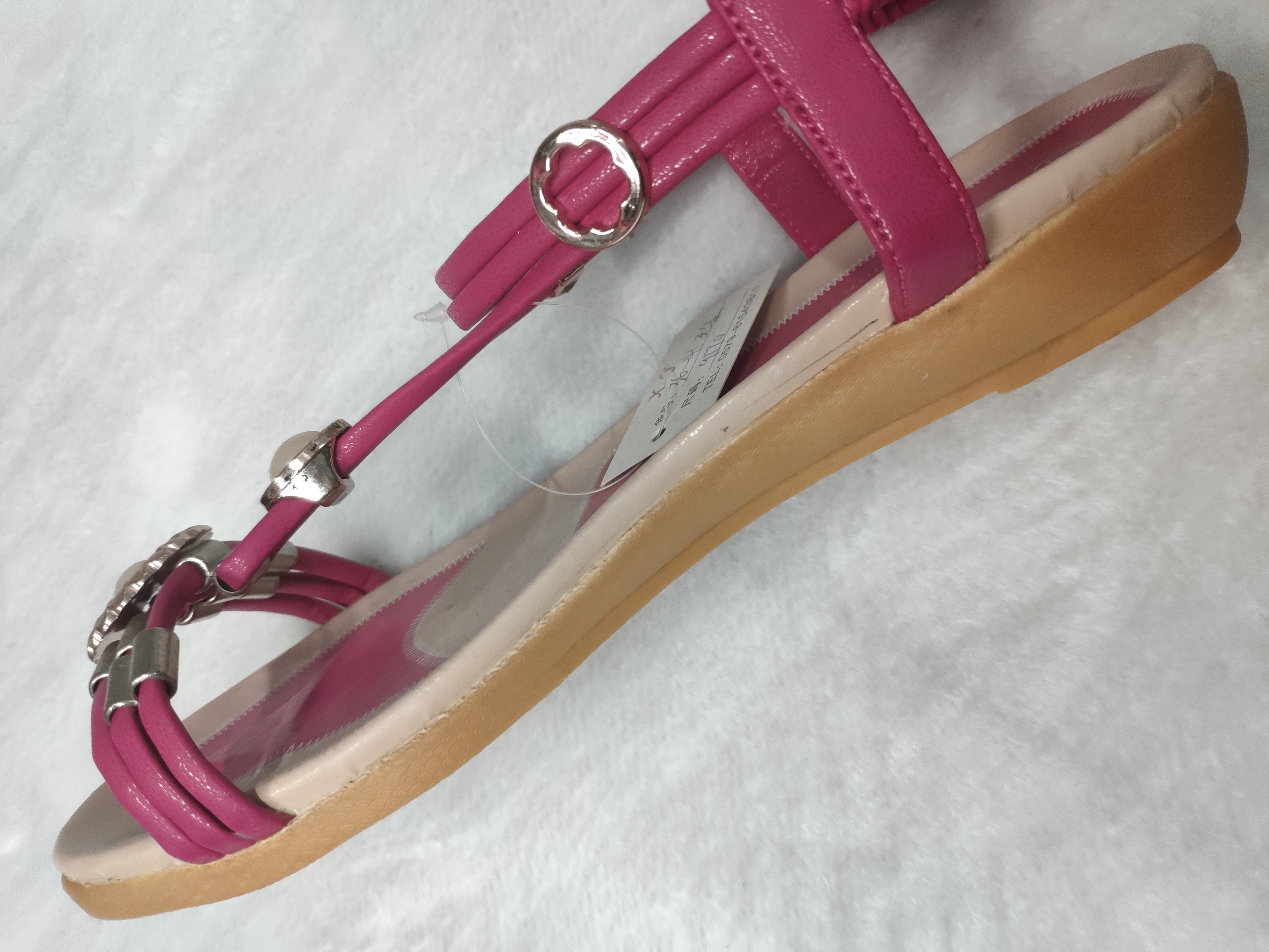 Foreign Trade Wholesale Summer Ladies Rose Red Dew Finger Pearl Flower Flat Elastic Sandals Specification drawing