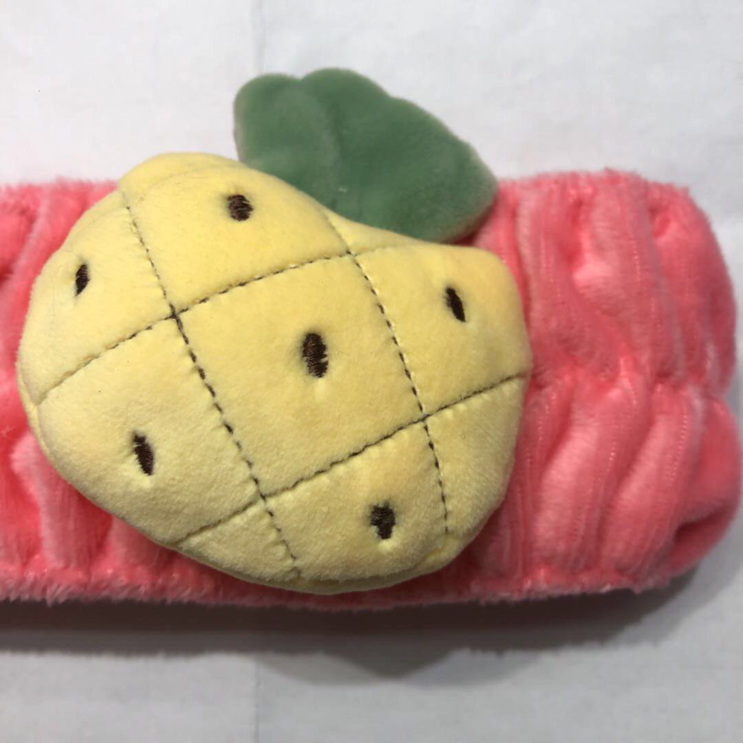 Plush pineapple hair band for washing face, toiletries, applying facial masks, hair band, beauty headscarf, headband, cute hair accessories, hair covers, headband Specification image