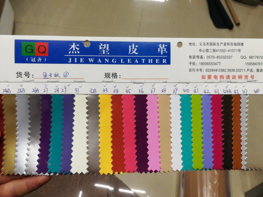 Factory direct sales of best-selling new PU caviar leather, large stock of high, medium and low-end luggage, sofa, shoe materials and fabrics