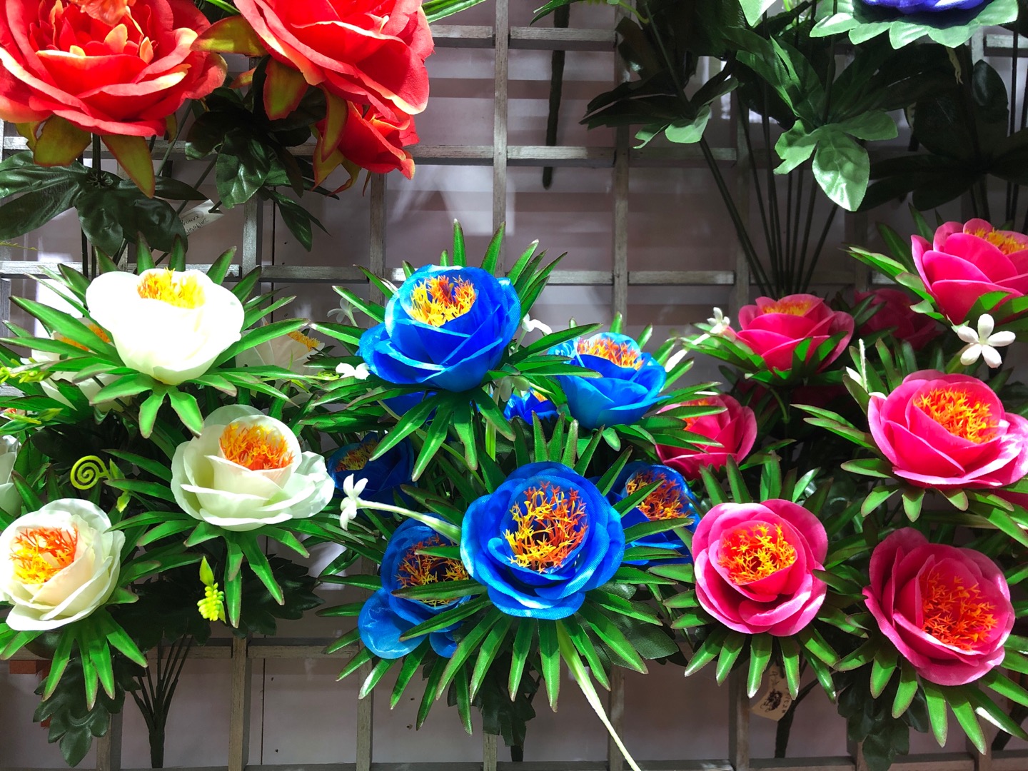 Jianying Flower Shop Flash Cloth 9-headed rose with leaves Factory Direct Sales