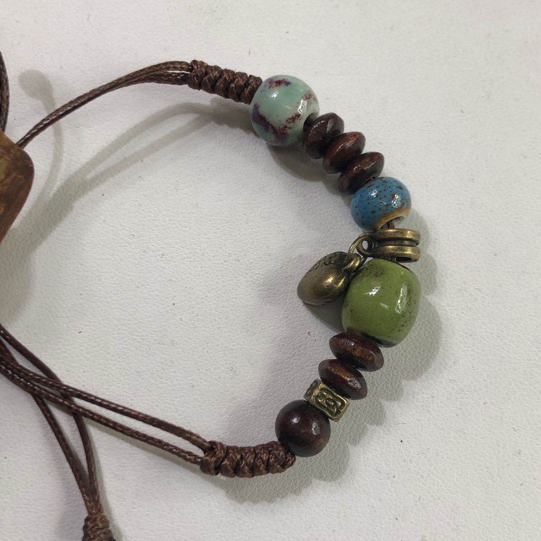 Candy-colored retro heart-shaped pendant bracelet, high-end, eco-friendly, anti-allergy, versatile and trendy accessory details Picture