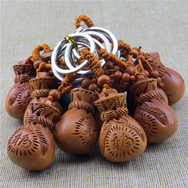 Carved Peachwood Keychain Money Bag Fortune Bag Money Pocket Car Key Hanging Jewelry Creative Small Gifts Specification drawing