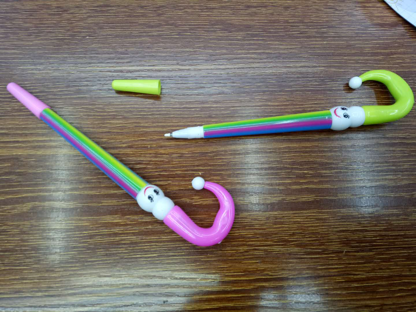 厂家直销雨伞造型中性笔水笔书写笔玩具笔产品图