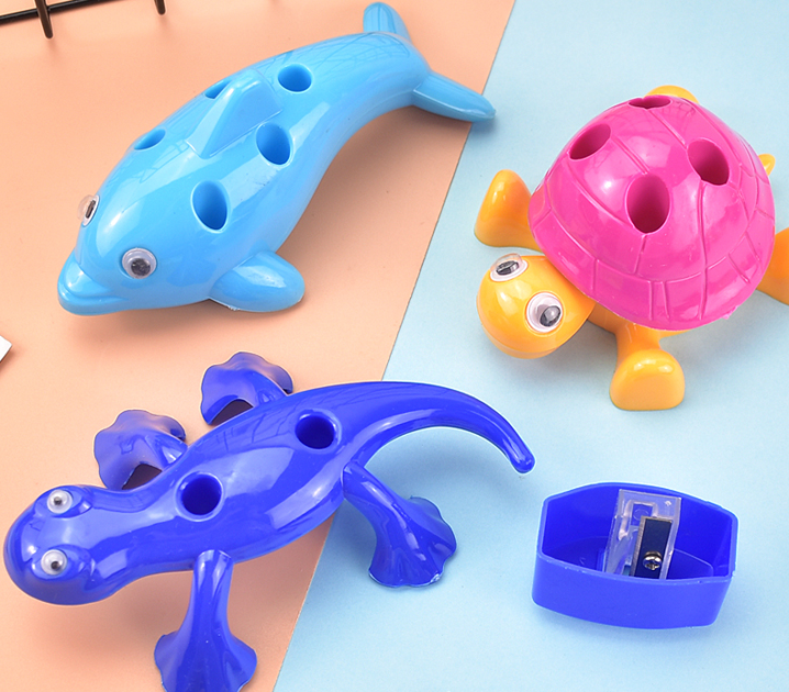 Animal cartoon pencil sharpener, large pencil sharpener, small pencil sharpener for girls, small pencil sharpener for primary school students