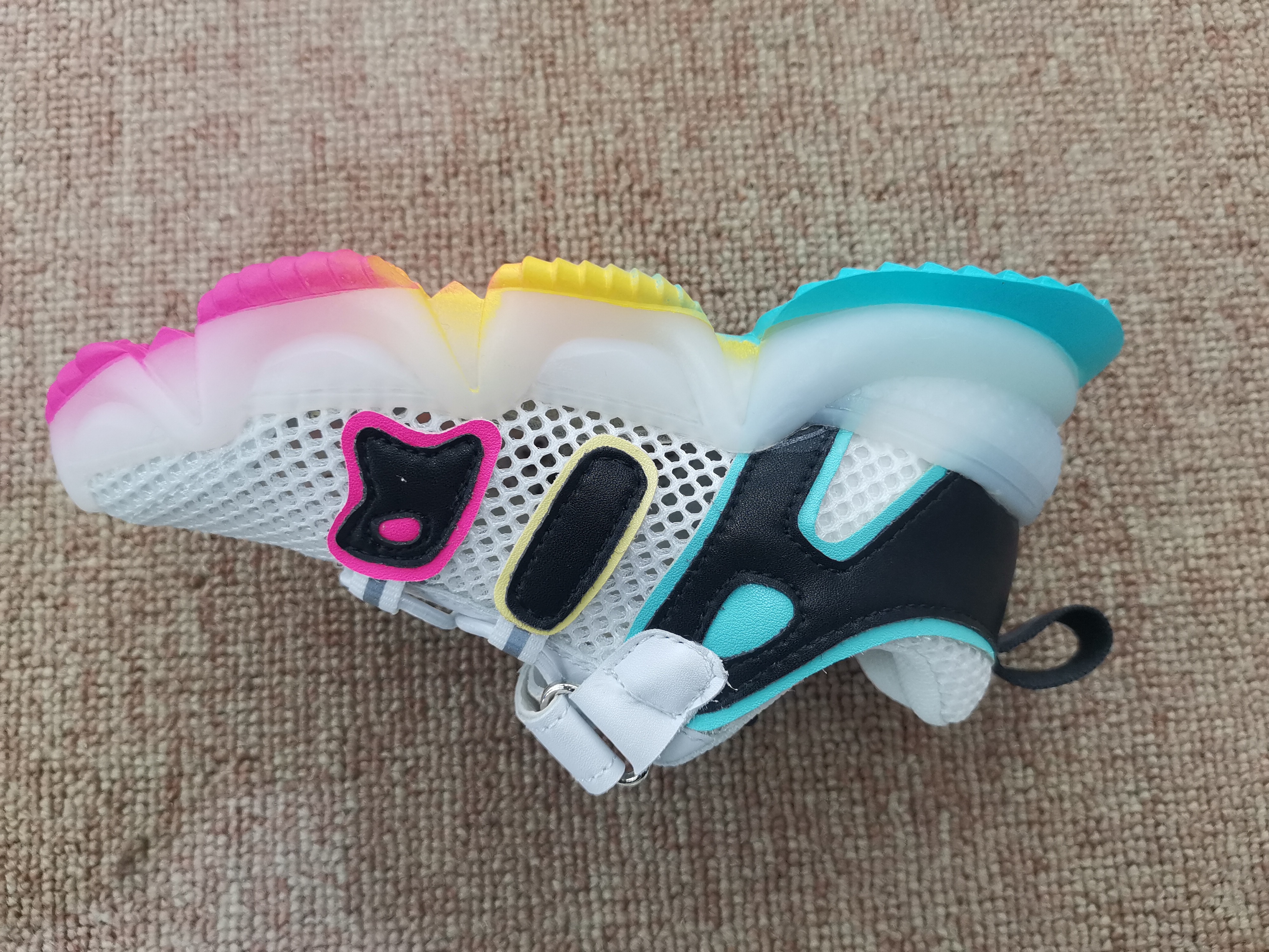 Yxt-2249 Yxiantong Casual Breathable Shoes For Men And Women Specification drawing