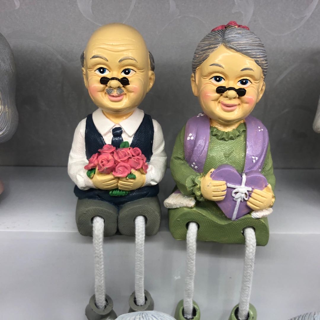 人物吊脚娃娃家居小摆件装饰品可爱树脂创意工艺礼品少女房间客厅布置