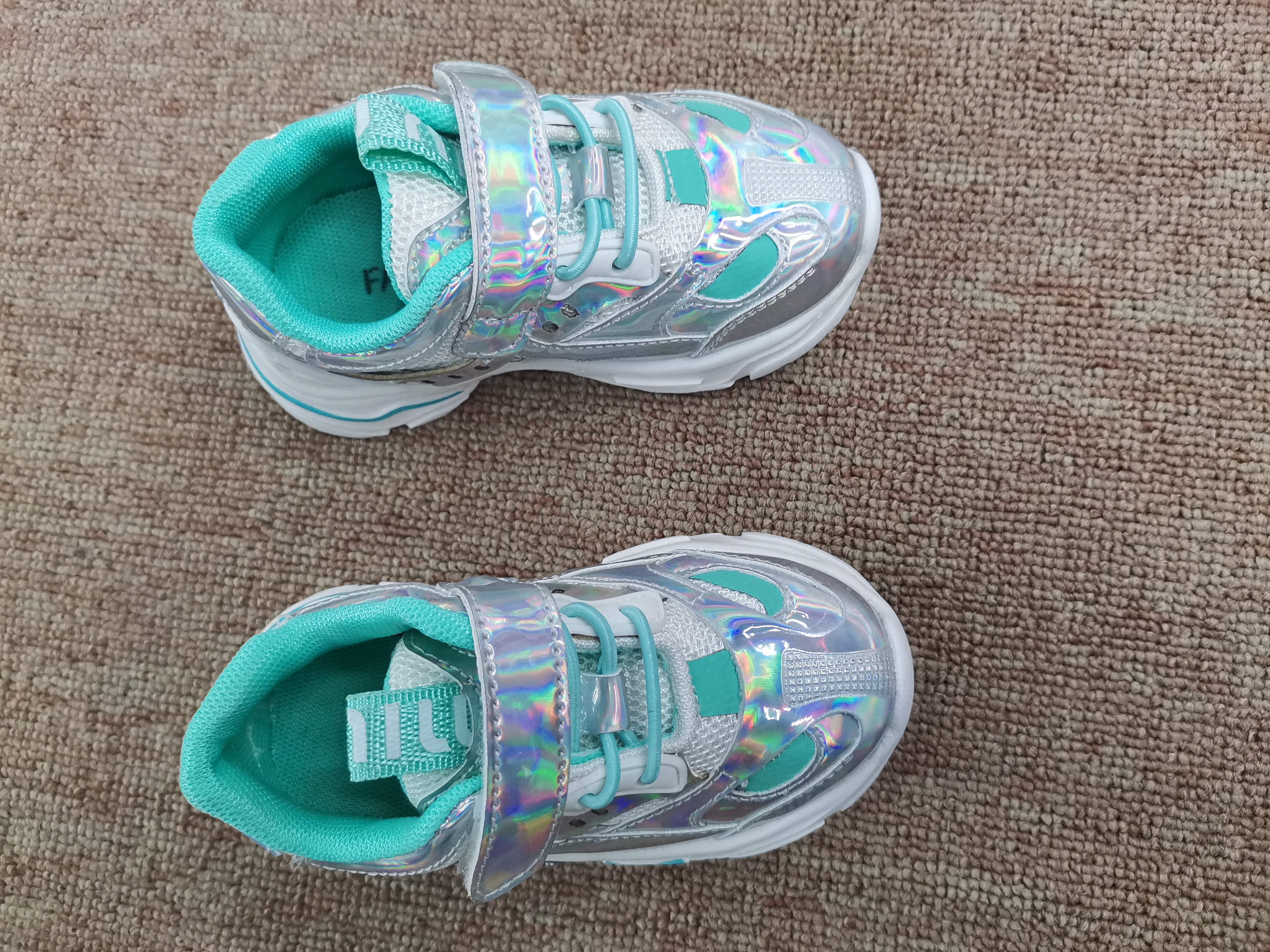 Xb7788 Little Treasure Home Spring Net Red Stick Breathable Casual Children's Shoes details Picture