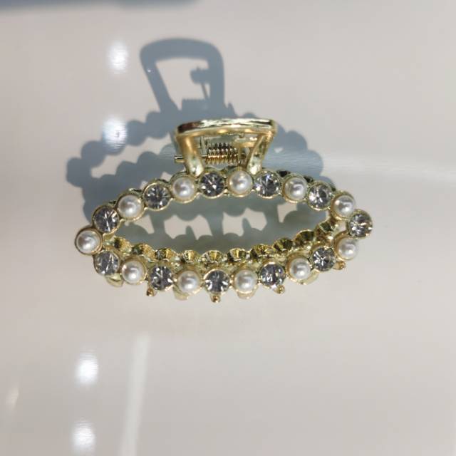 The new Korean-style pearl and rhinestone hairpin headwear is elegant and stylish, suitable for children details Picture