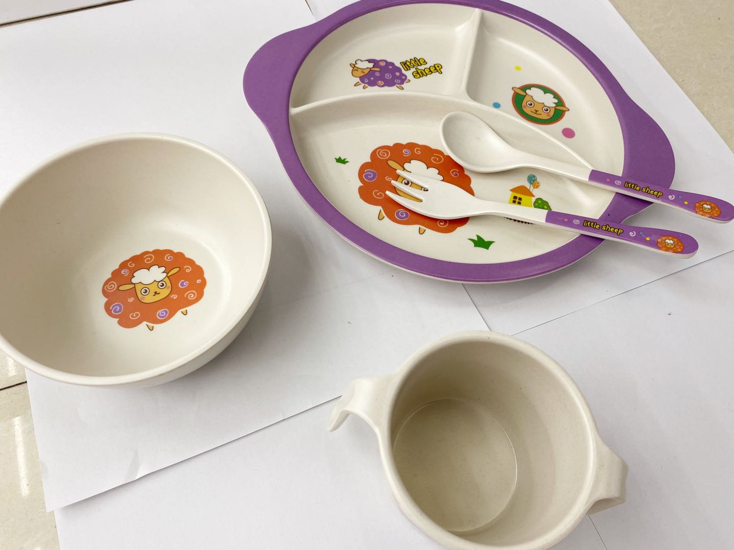 Cartoon Lamb Children Full Family Dining Plate Divided Into Three Plates