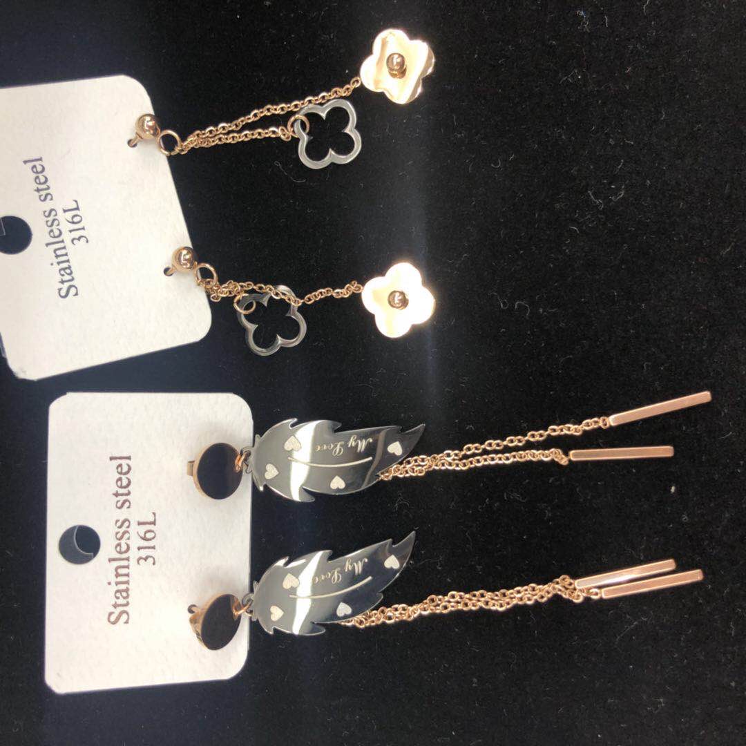 Factory direct sales stainless steel plated rose gold tassel earrings jewelry thumbnail