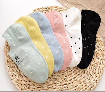 Versatile shallow-mouth short socks, Japanese-style school style boat socks, cute Korean cartoon trendy socks for girls