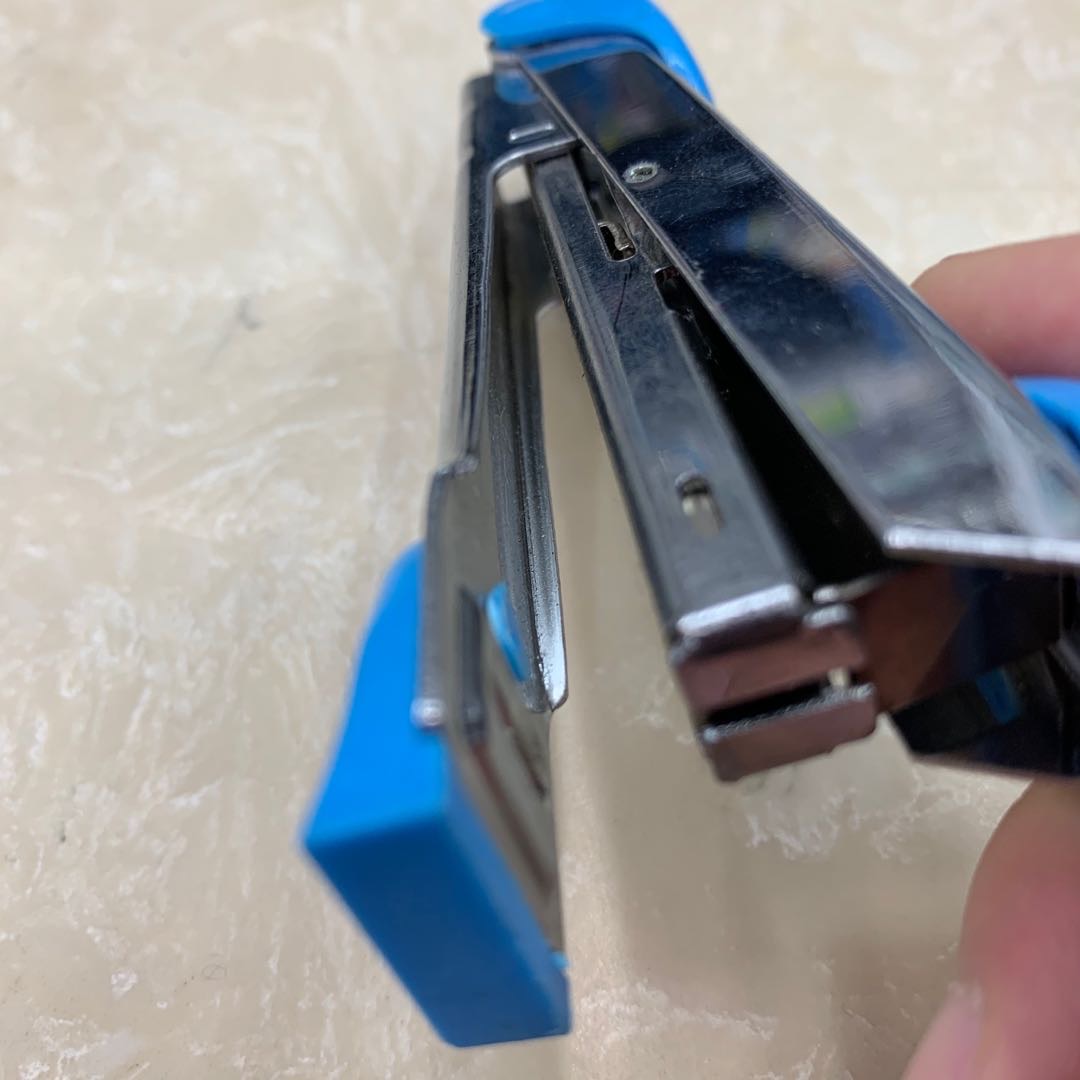 Blue Edge Iron Stapler Office Supplies details Picture
