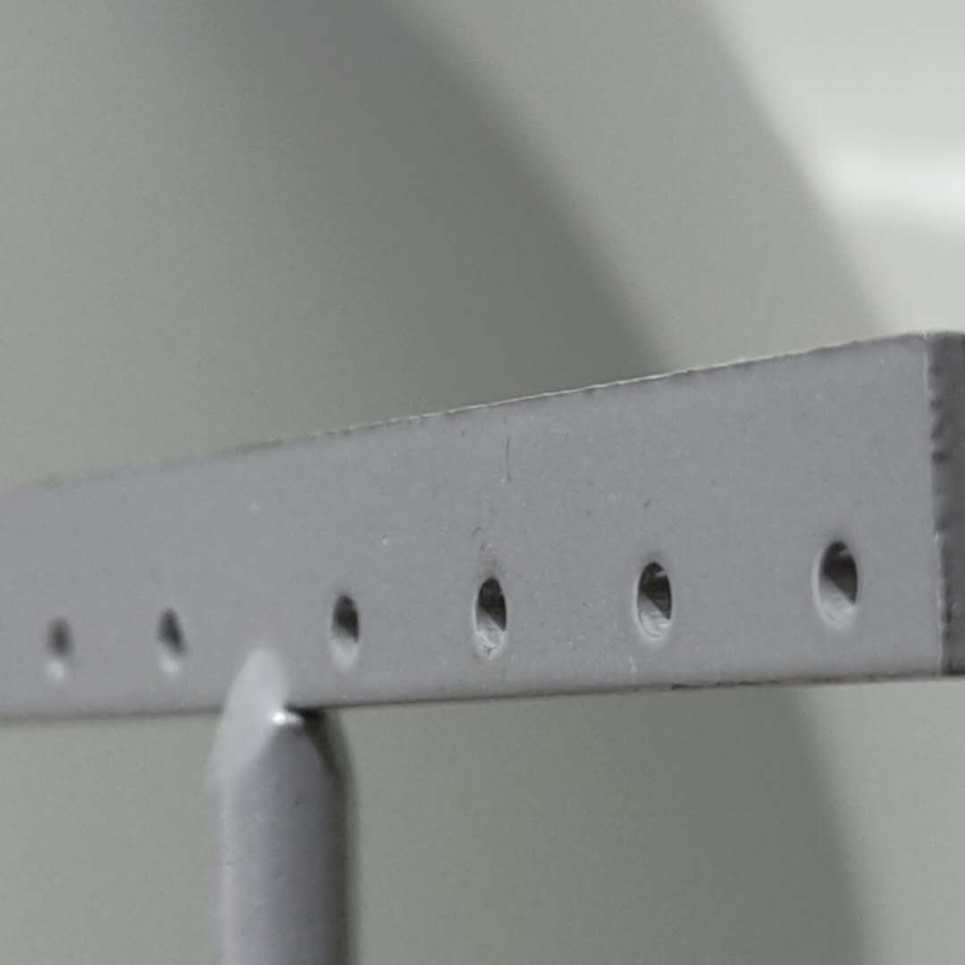 简约设计传统家用灰色T型铁架项链耳环饰品架细节图