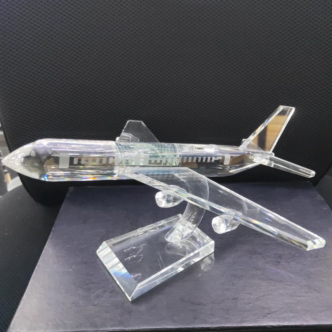 Direct sales from the manufacturer of crystal engraved aircraft models with bases