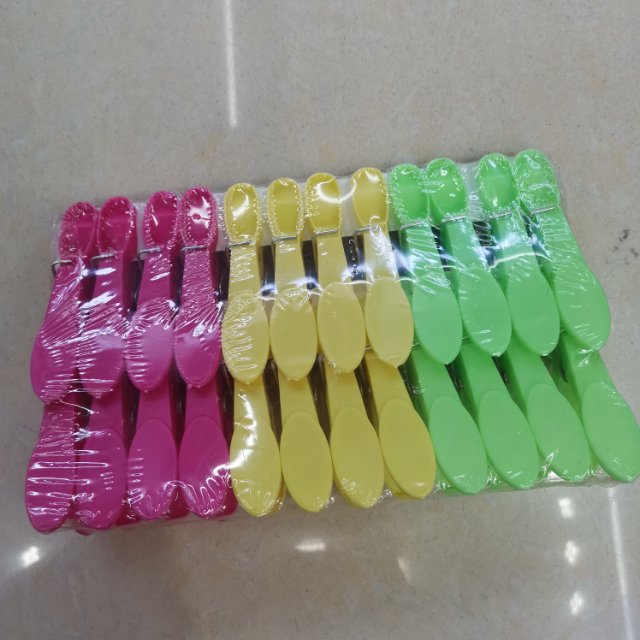 厂家直销新款爆款彩色大枫叶夹子塑料夹子产品图