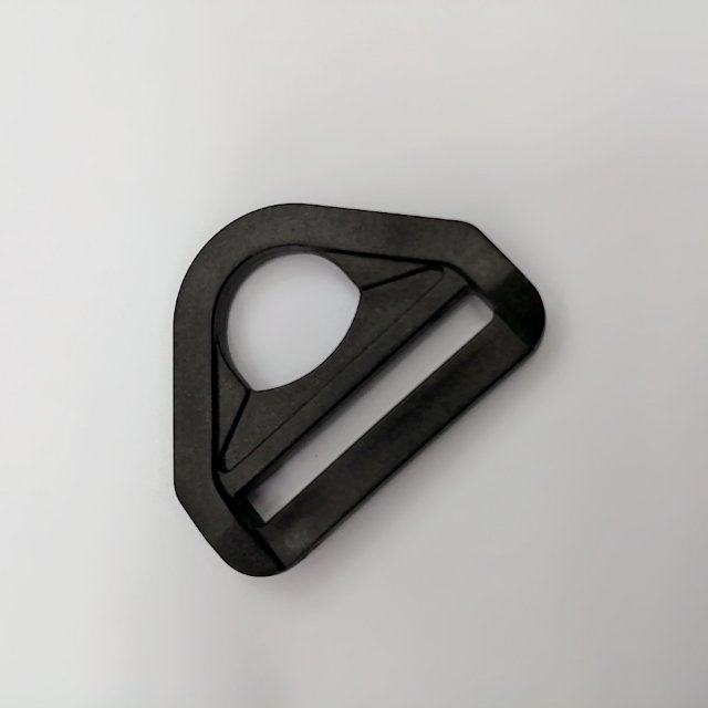 Factory direct sales of bags and handbags, D-buckle, D-shaped buckle accessories, high-quality plastic D-buckle, various styles and complete specifications