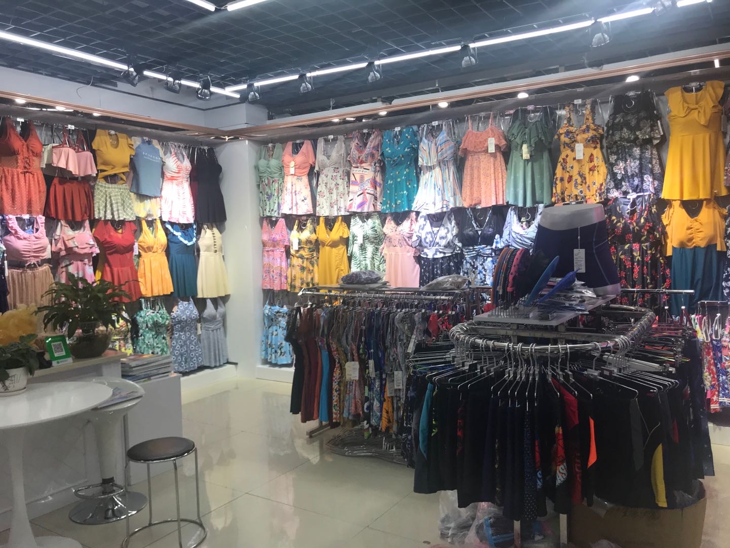 Highport Clothing Store describe pic - 2