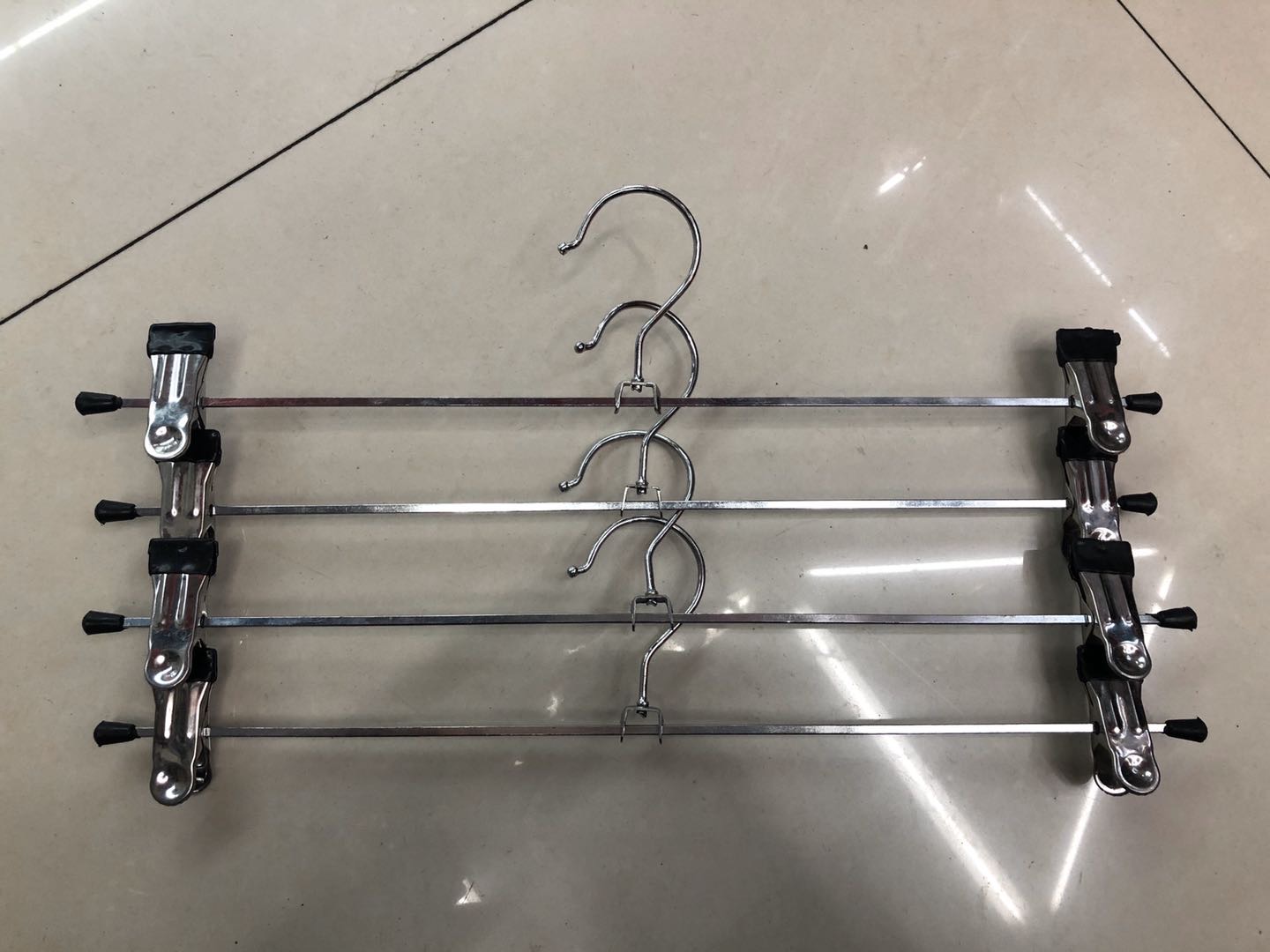 金属裤架子家用裤夹子防滑挂裙夹裤夹衣架