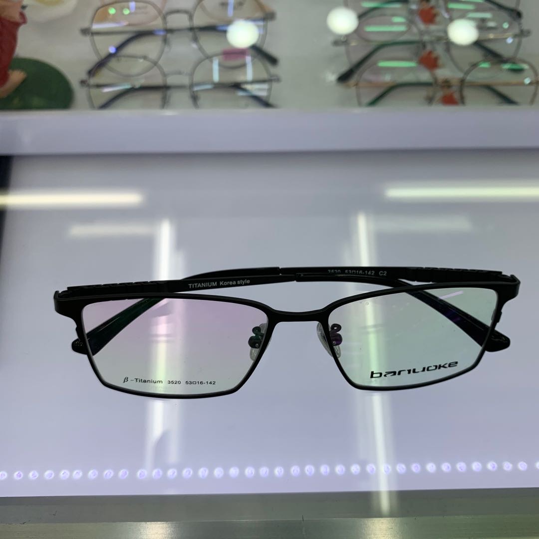 Gafas de miopía para estudiantes modelo plano estilo colegial