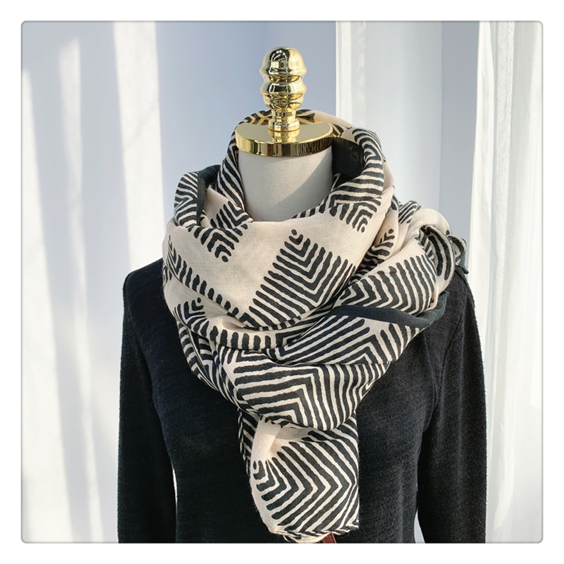 Women's Fashion Trend Warm Winter Vintage Patchwork Cotton And Linen Scarf Specification drawing