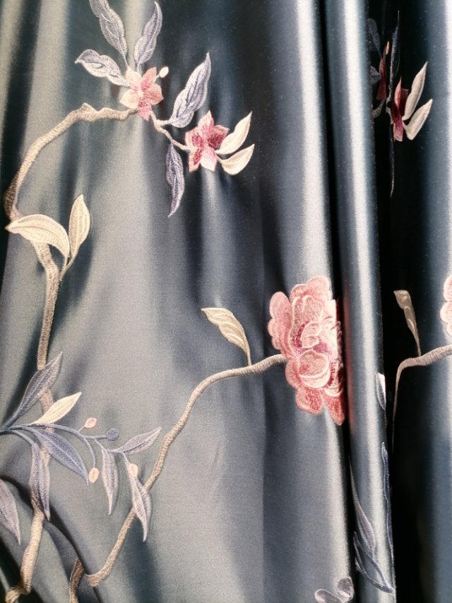 High precision embroidery thickened shading curtain finished plain color simple wind living room custom details Picture