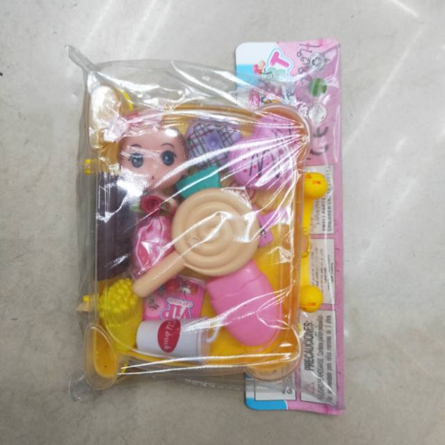 塑料玩具小女孩过家家