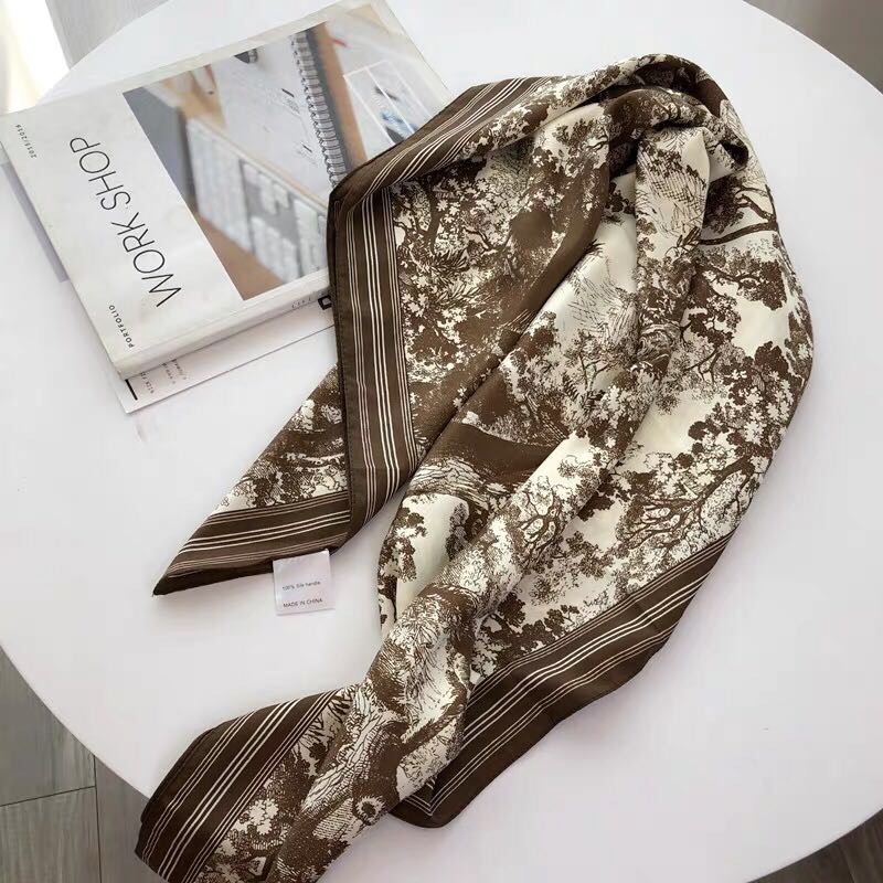 A graceful and elegant mother's twill faux silk scarf shawl Specification image