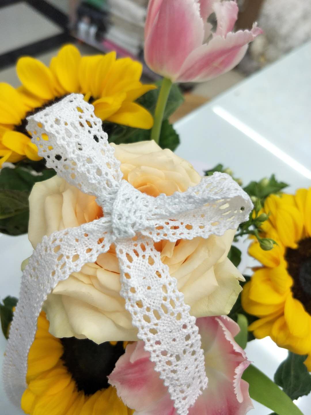 Wholesale of lace clothing fabric, cotton lace, hat and skirt lace Specification image