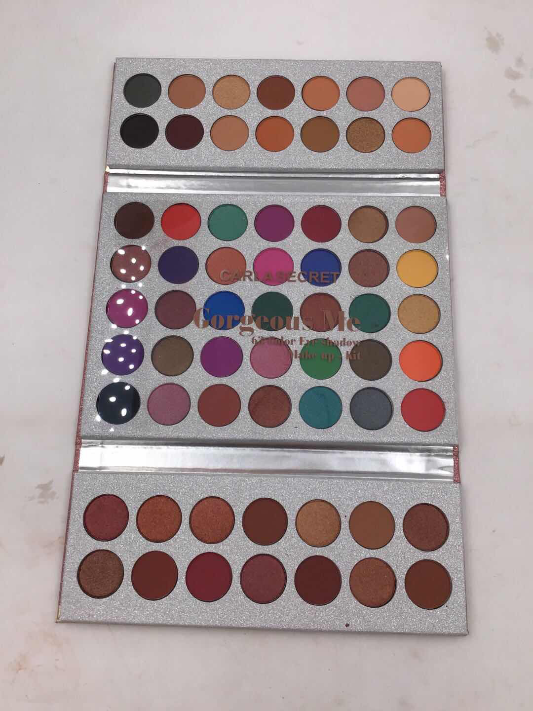 Carla Mystery 63 Eye Makeup Look