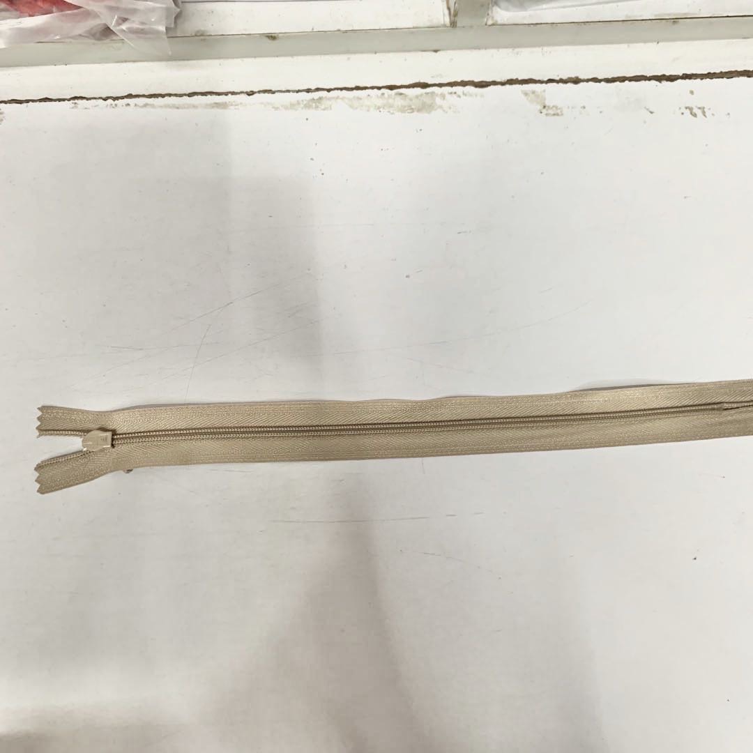 Pants zipper accessories Nylon zipper closed short pull lock clothes pocket men's trousers front zipper light brown zipper