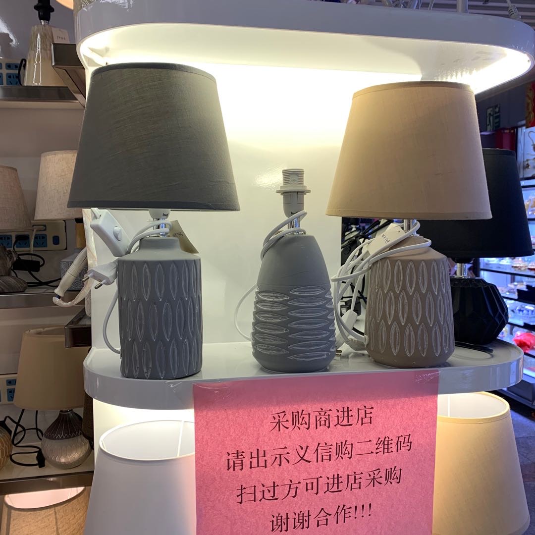 新款陶瓷台灯欧式装饰家居工艺室内桌面陶瓷台灯图