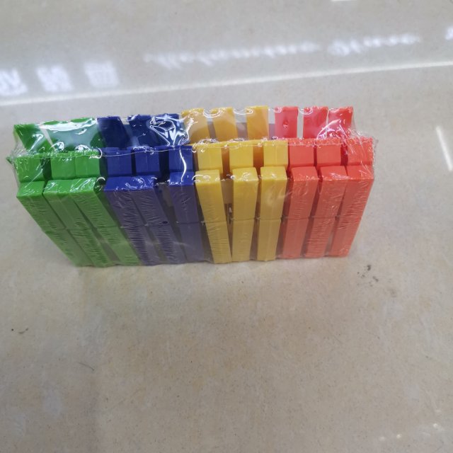 厂家直销环保新款塑料夹子10公分塑料夹细节图