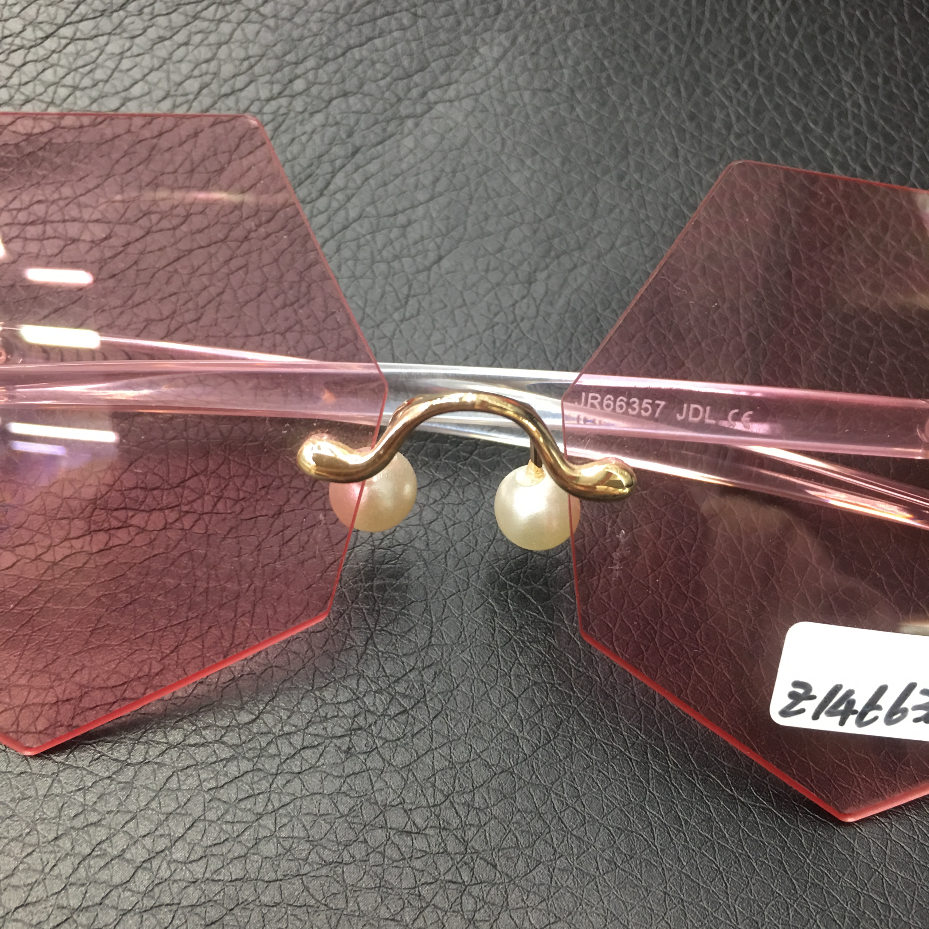 Sunglasses for women, UV protection, fashionable polarized light, round face sunglasses for women, Korean version, trendy star style, large-face glasses Specification image