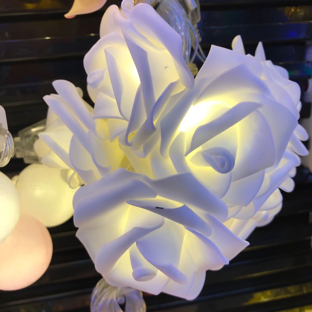 白玫瑰花朵表白求婚礼布置装饰抖音同款神器LED彩灯闪灯串灯产品图