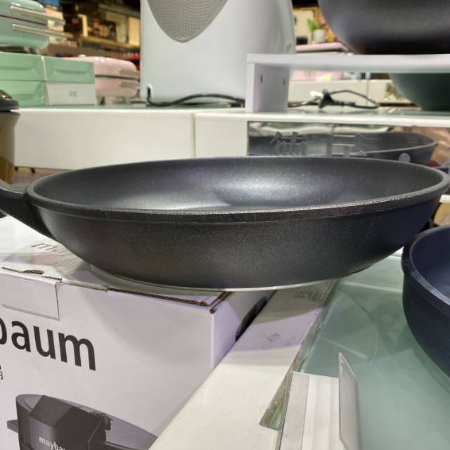 Titanium gold-coated non-stick pan, hand-cast pan body, made in Germany 1 pic 2