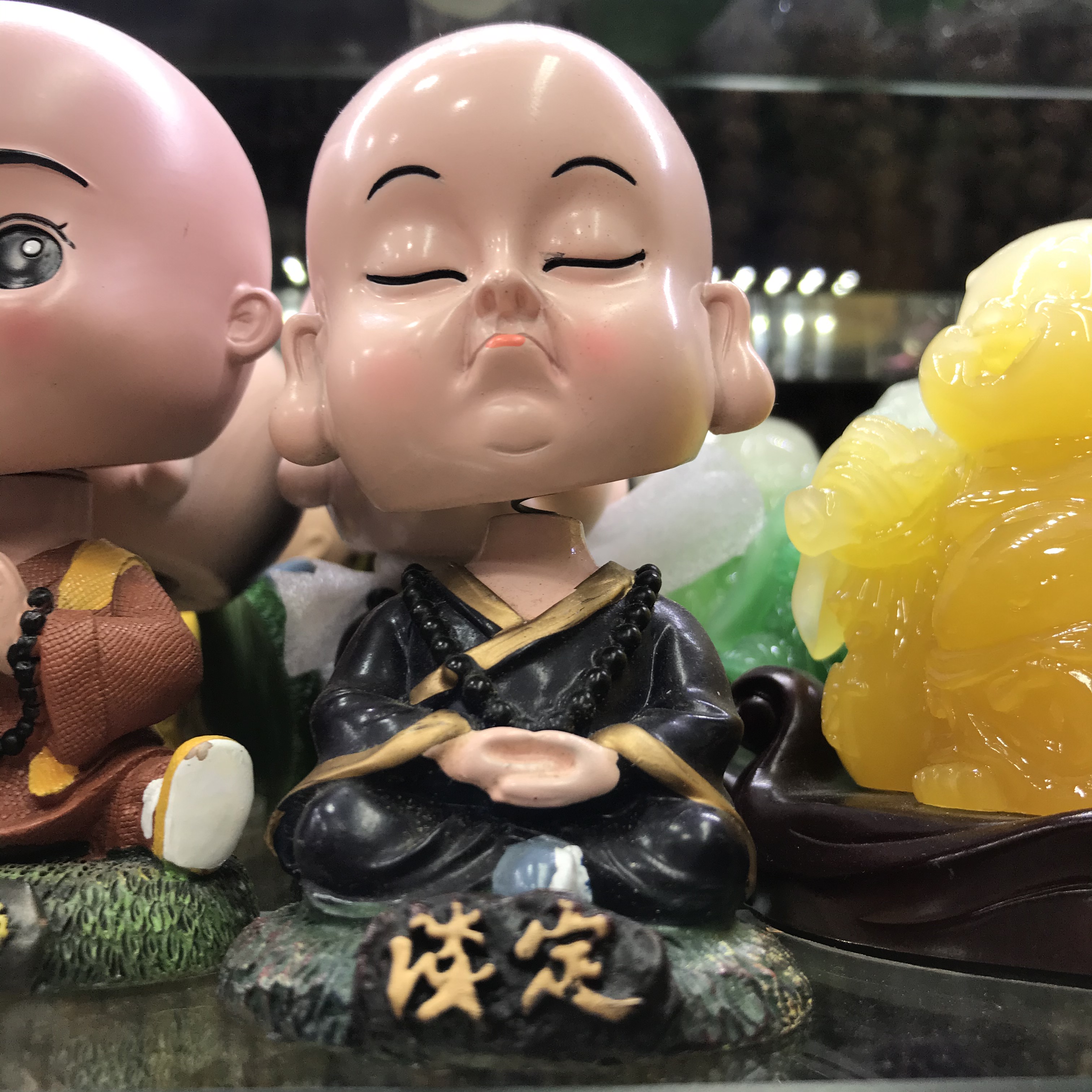 Cuatro no pequeño monje coche coche coche de los hombres exquisito buddha departamento creativo personalidad chaoyin chaoyin lindo clase alta