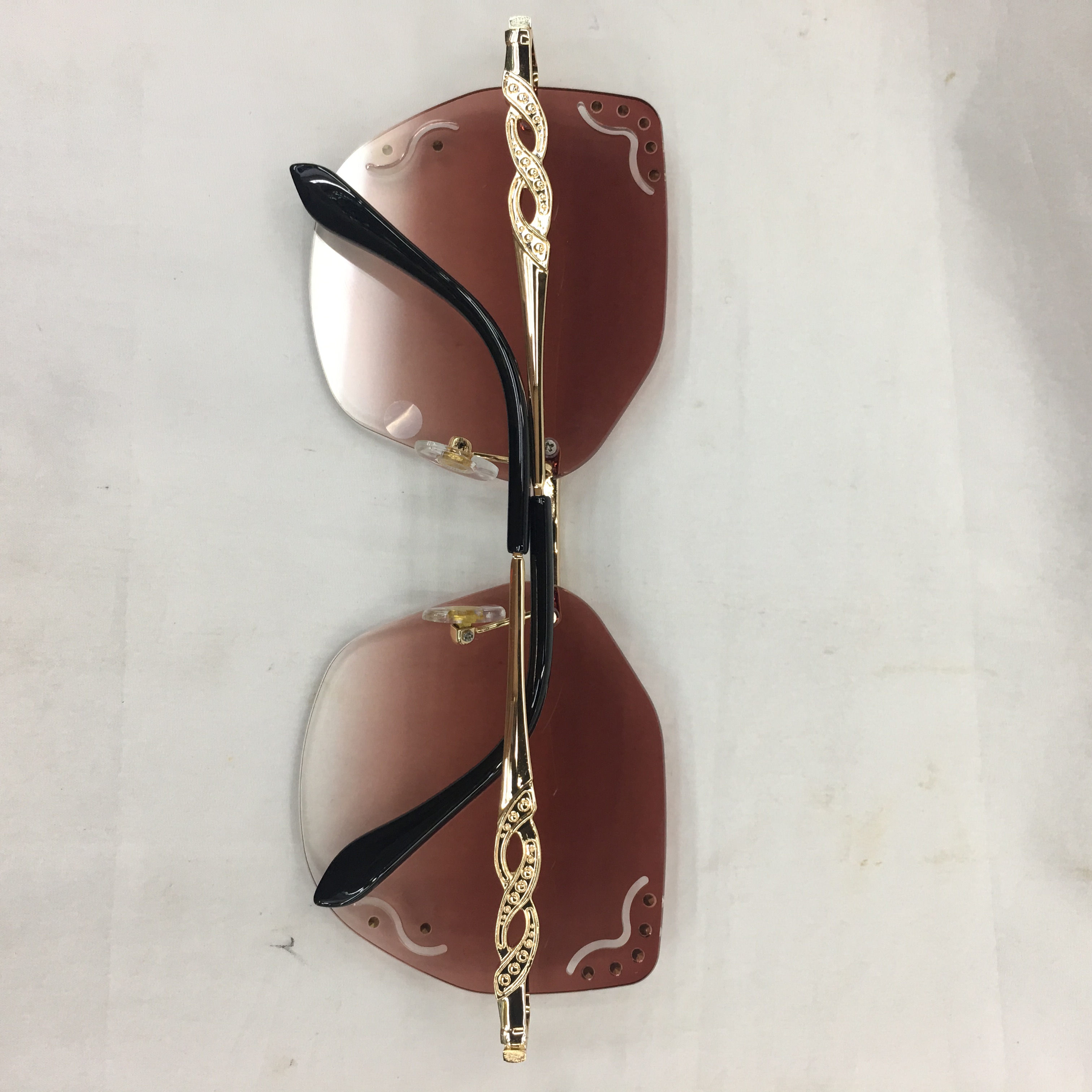 New Korean version of sunglasses for women, trendy and UV-resistant eyes, fashionable round face eye protection glasses details Picture
